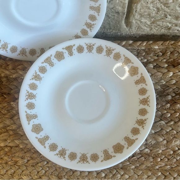 Vintage Corelle Corning Ware Butterfly Gold Flower Teacup Saucer set of 8 MCM - Picture 2 of 5